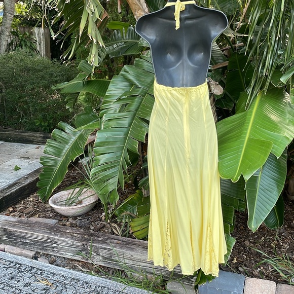 Freestyle, beautiful cut Work embroidery halter dress - Picture 7 of 10